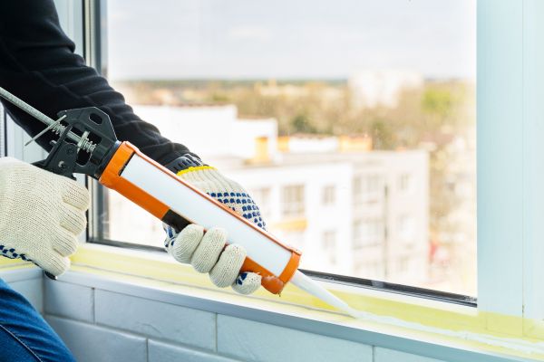 Window Recaulking Service in Strongsville