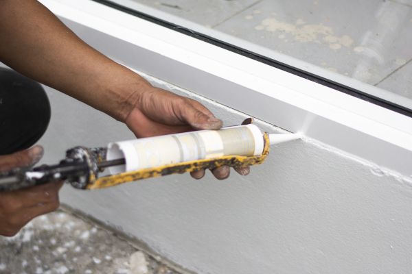 Caulk Replacement in Strongsville